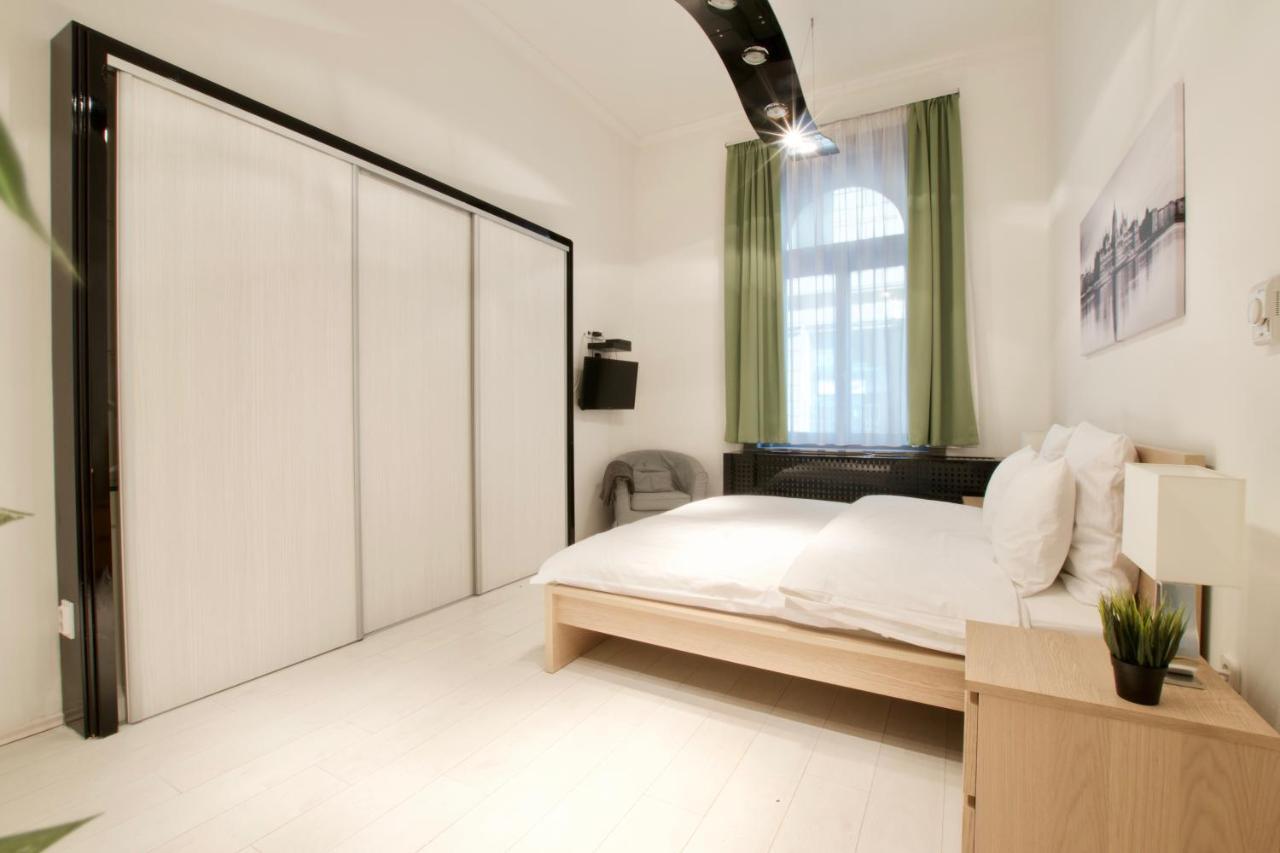 St. King 1 By Hi5 Apartments Budapest Luaran gambar