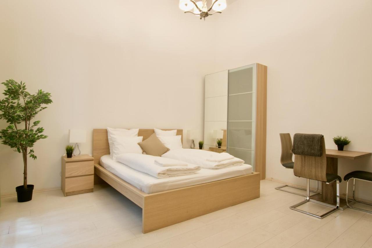 St. King 1 By Hi5 Apartments Budapest Luaran gambar