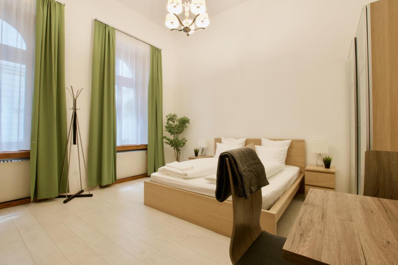 St. King 1 By Hi5 Apartments Budapest Luaran gambar